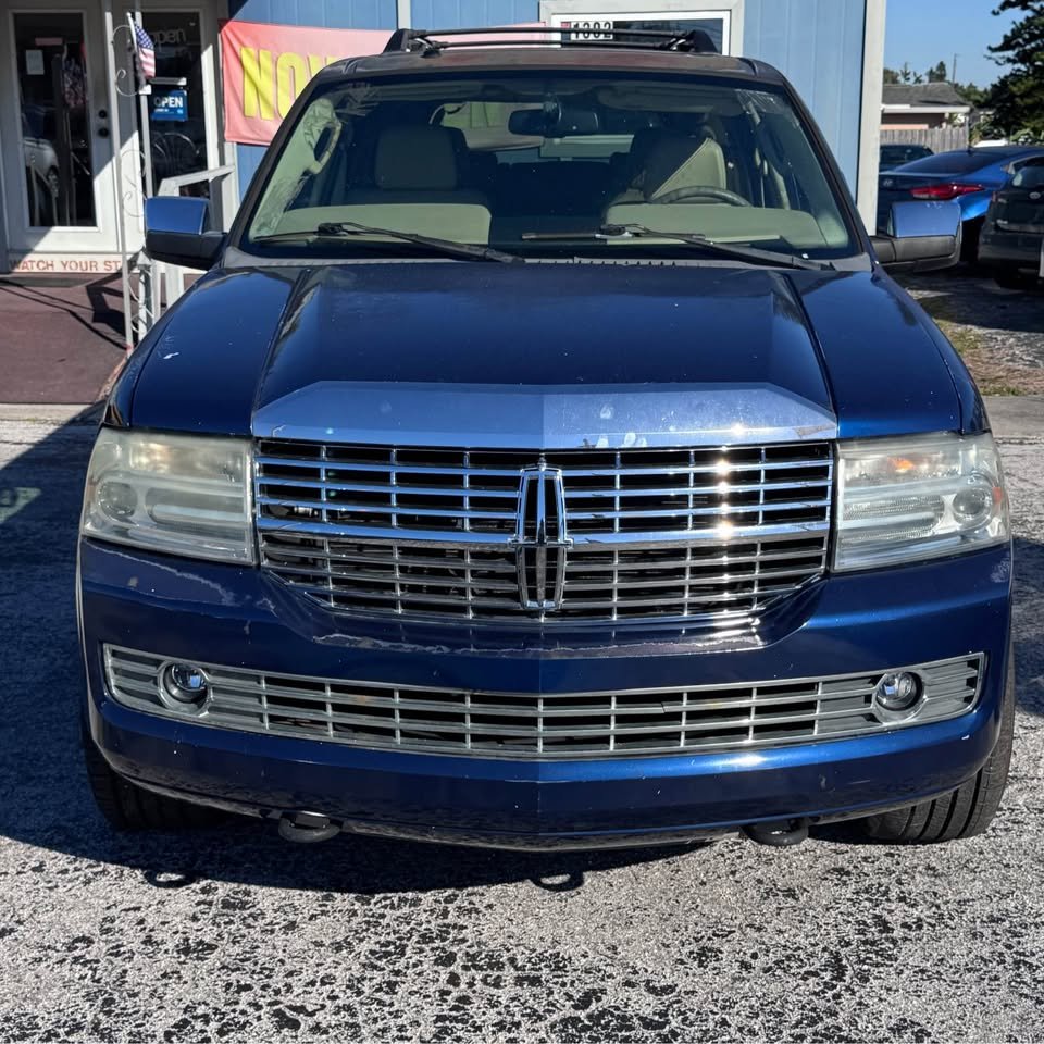 2008 Lincoln Navigator Luxury's photo
