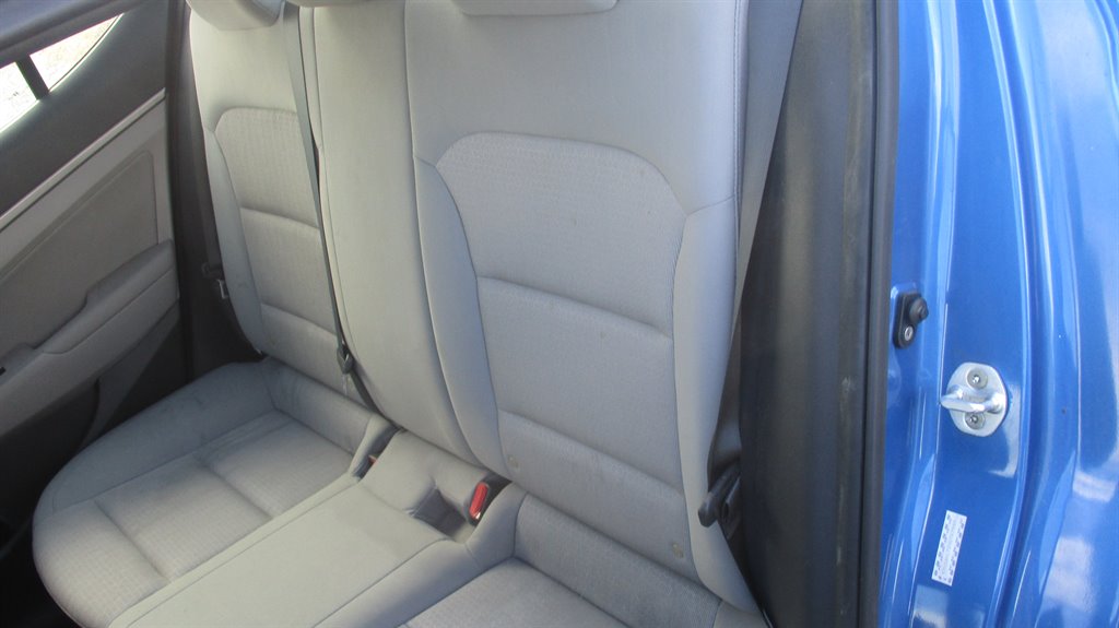 2017 Hyundai Elantra SE - Photo 11
