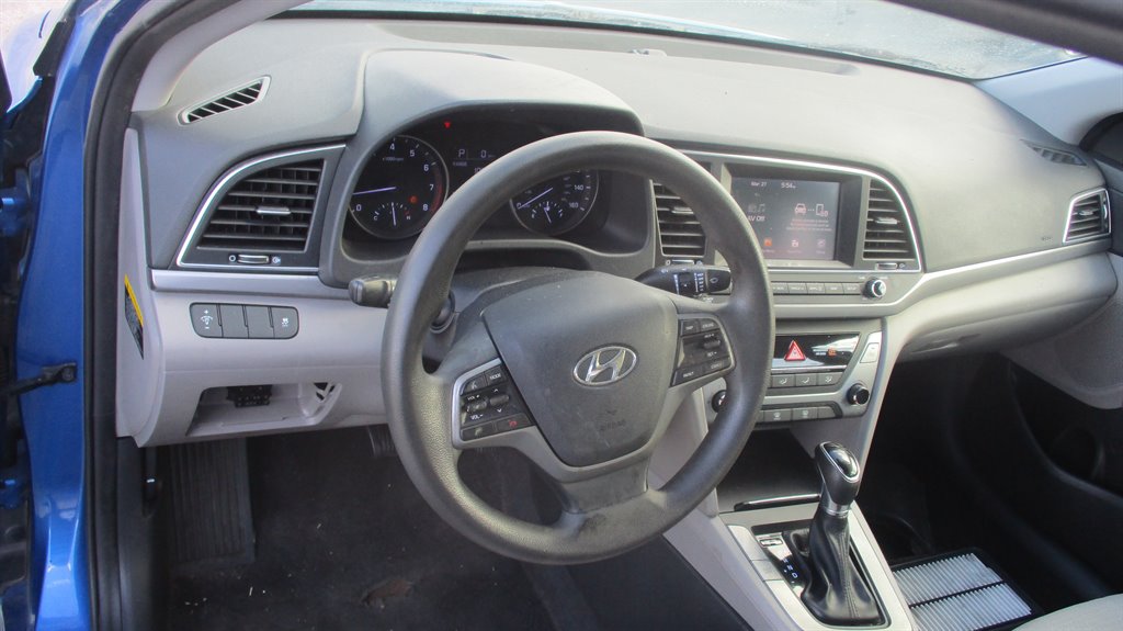 2017 Hyundai Elantra SE - Photo 8