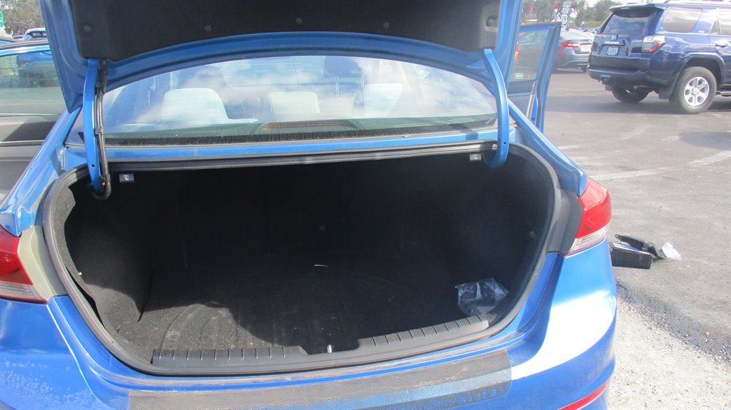 2017 Hyundai Elantra SE - Photo 16