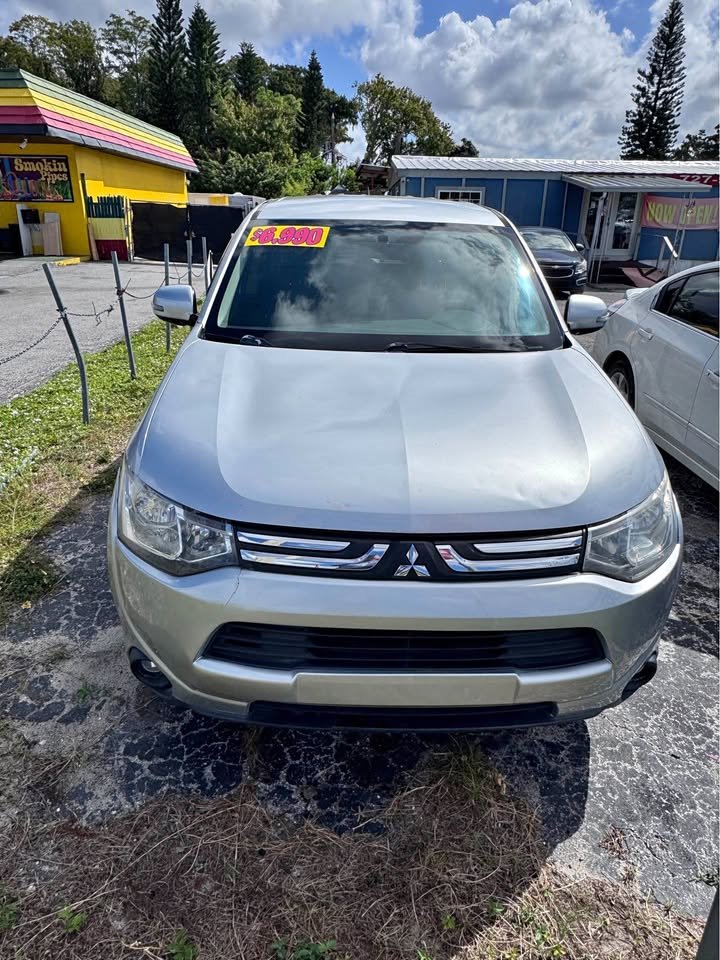 2014 Mitsubishi Outlander