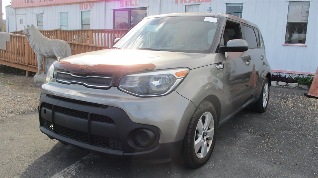 2018 Kia Soul 1.6L Base 6 A/T's photo