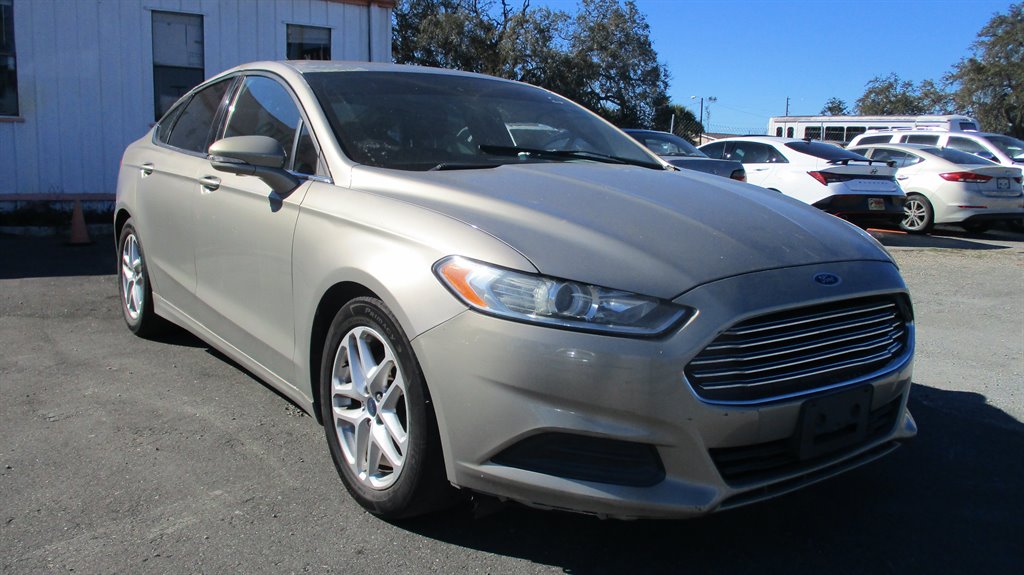 2015 Ford Fusion SE