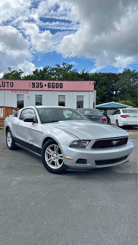 2012 Ford Mustang V6